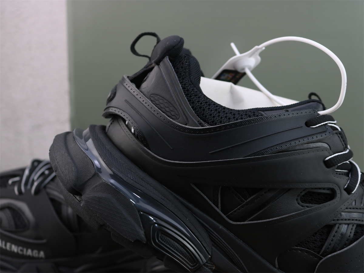 Balenciaga Track Black